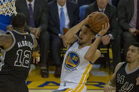 2017 NBA Western Conference Finals Game 1: Spurs vs .